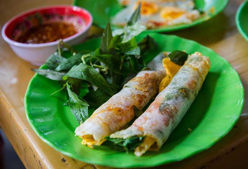 best food to eat in hue vietnam