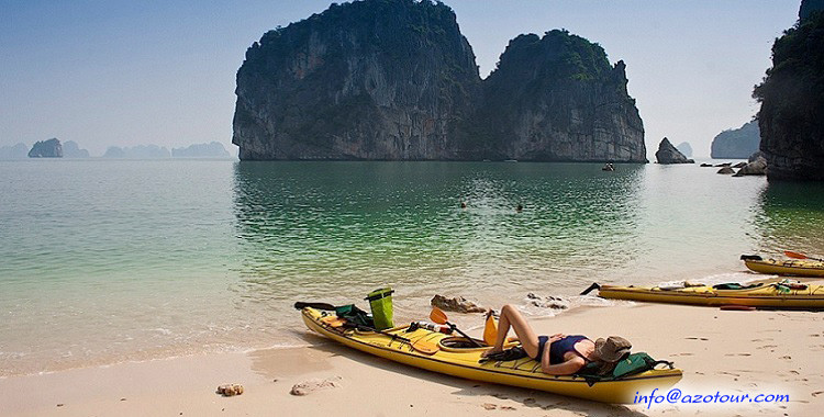 Crystal water, White sand of Three Peaches Beach