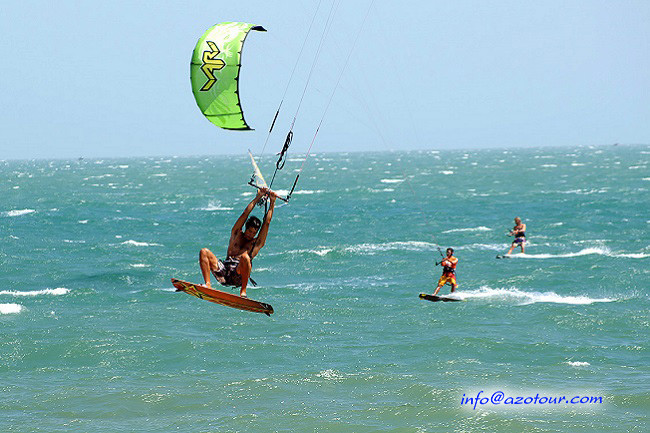 Mui Ne Beach Kitesurfing