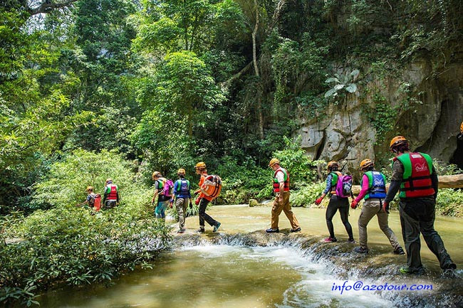 Trekking trip in Phong Nha Ke Bang National Park 