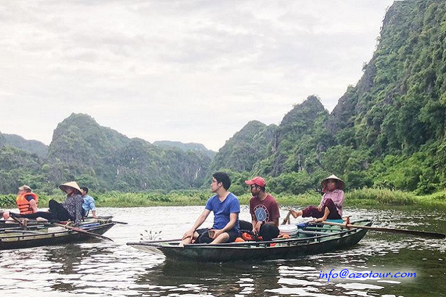 Tam Coc - Three Wet Caves 