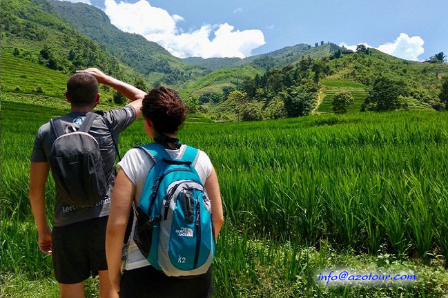 Trekking to remoted villages of Sapa 