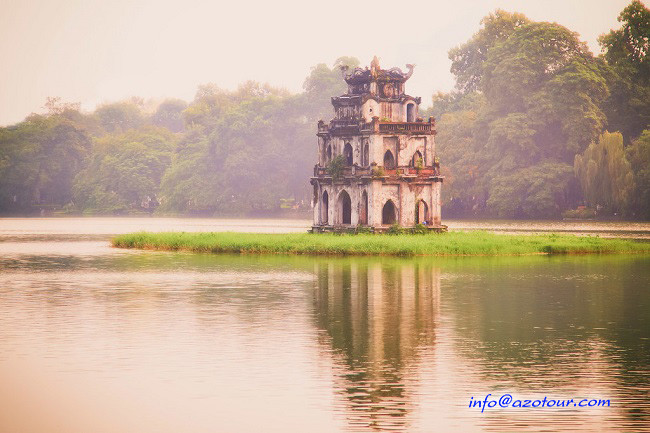 Strolling around Hoan Kiem Lake