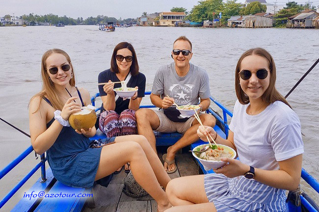 Local Floating Markets