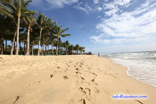 Enjoy the sunset at Phu Quoc Beaches 