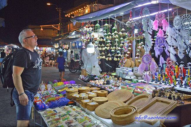 Shopping at Ha Long Night Market