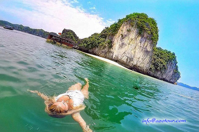 Swimming on Halong Bay beautiful beaches