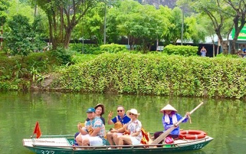 Amazing Hanoi - Halong - Ninh Binh Tour
