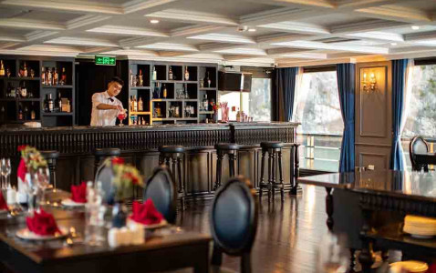Rosy Halong Cruise