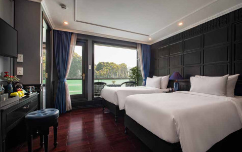 Rosy Halong Cruise