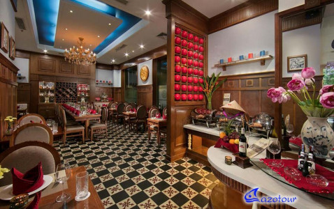 Family COMBO: Rosy Cruise & Hanoi's 4* Hotel