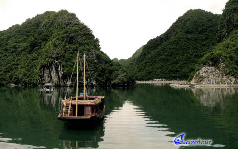 Hanoi - Cat Ba  Island - Trekking - Kayaking Tour